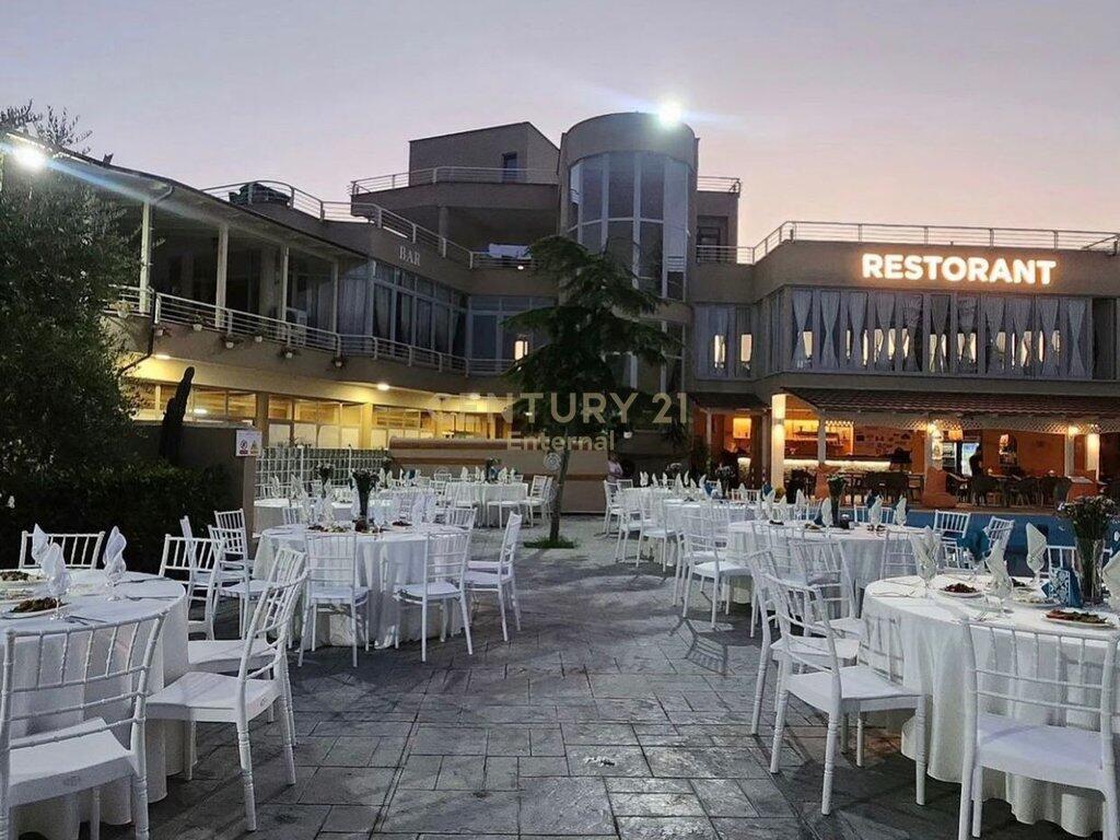 RESORT ESCLUSIVO IN AFFITTO – VAQARR (PISCINA &amp; SALA EVENTI)