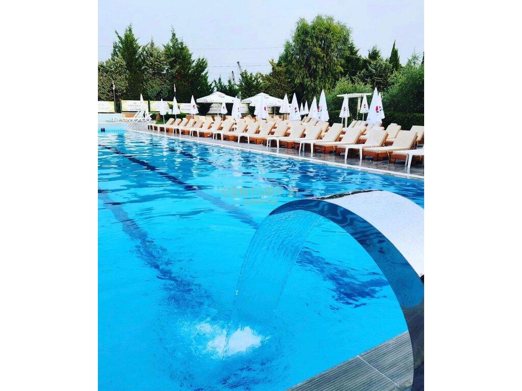 RESORT ESCLUSIVO IN AFFITTO – VAQARR (PISCINA &amp; SALA EVENTI)