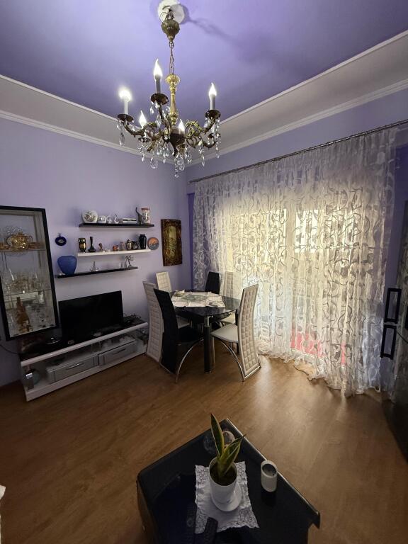 APARTAMENT 2+1 ME QERA TEK KODRA E DIELLIT