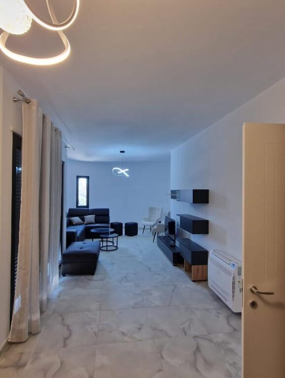 Apartament për qira