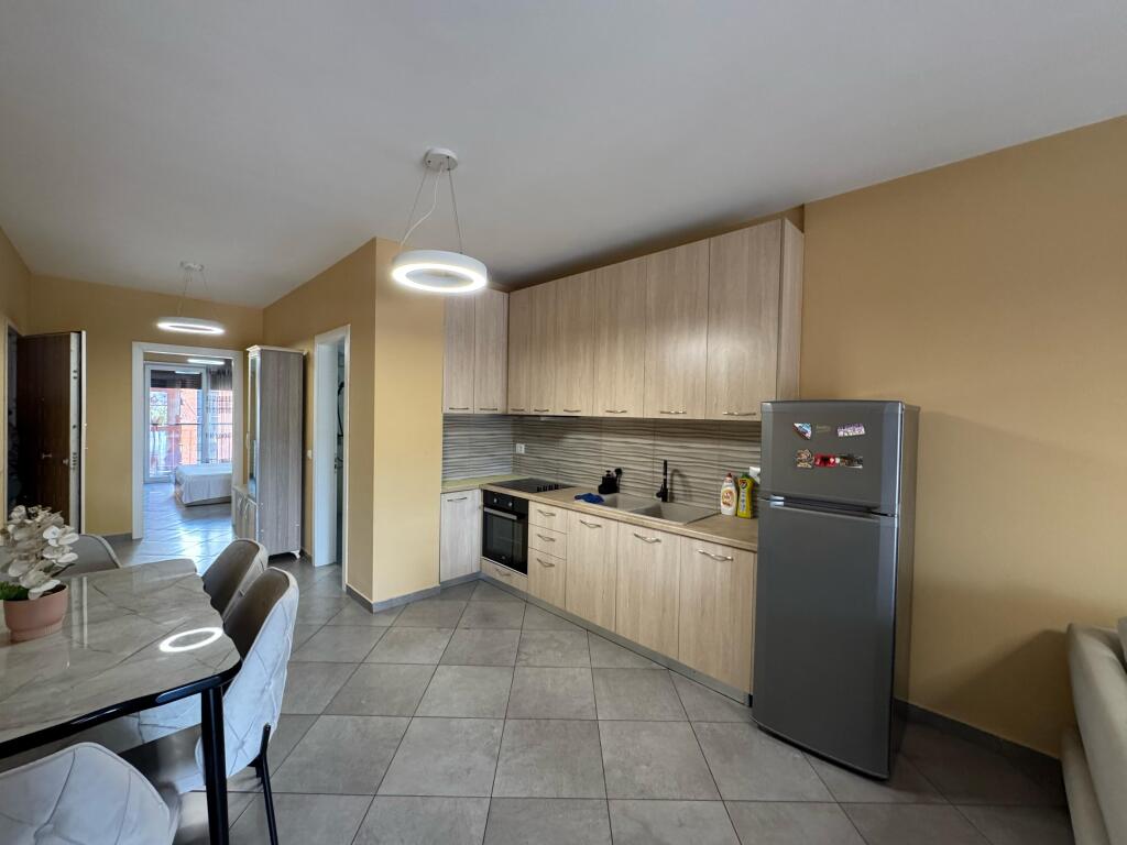 Affitto appartamento 1+1, Complesso Panorama, Stazione ferroviaria 600 euro