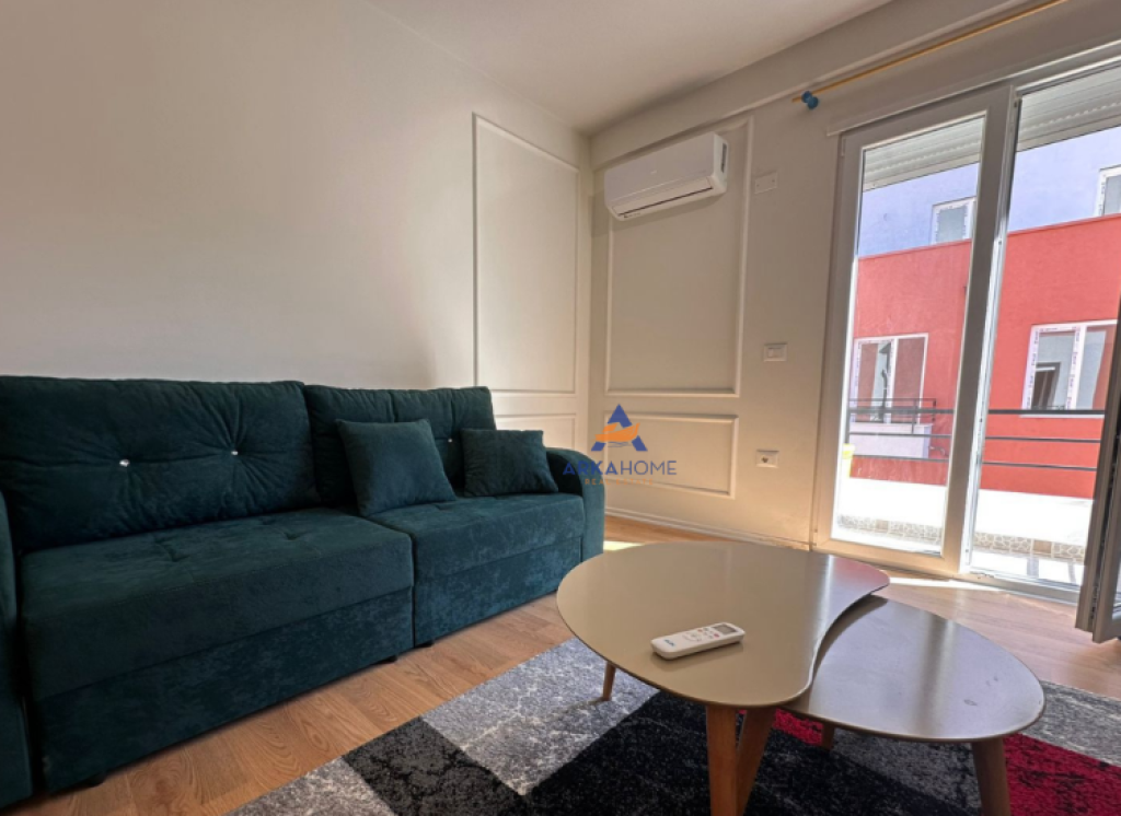 AFFITTASI APPARTAMENTO 1+1+BALCONE "TE XHAMIA,SELITE" 550 EURO