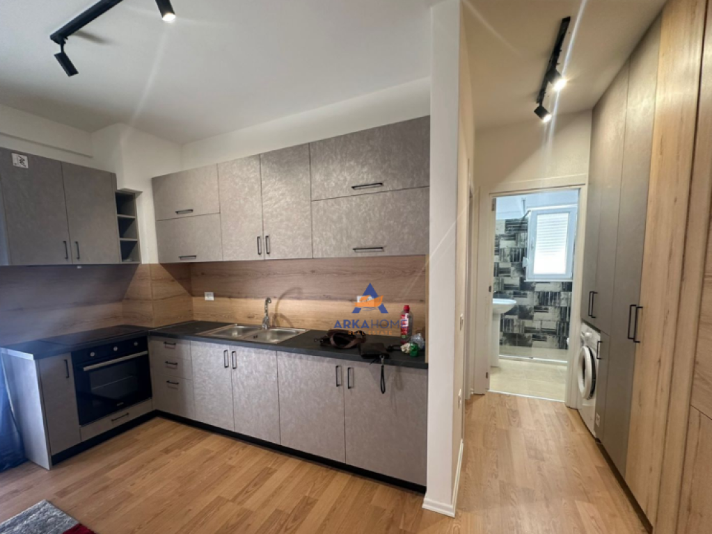 AFFITTASI APPARTAMENTO 1+1+BALCONE "TE XHAMIA,SELITE" 550 EURO