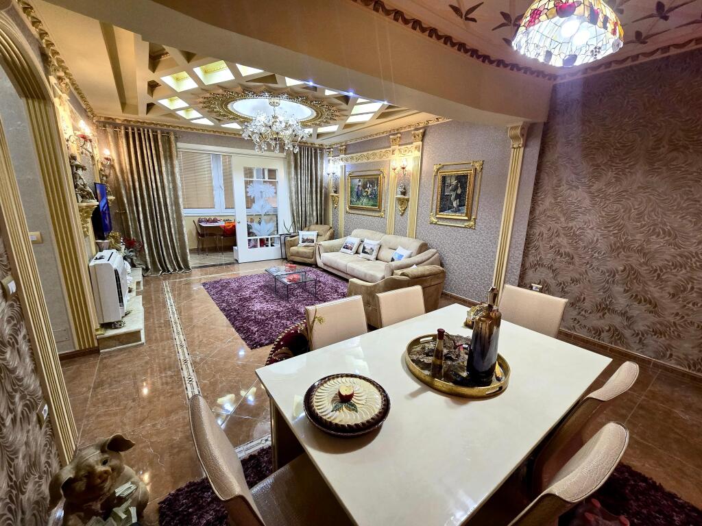 Apartament 3+1+2+Ballkone Shitje Prene Rezidences Kodra e Diellit 1