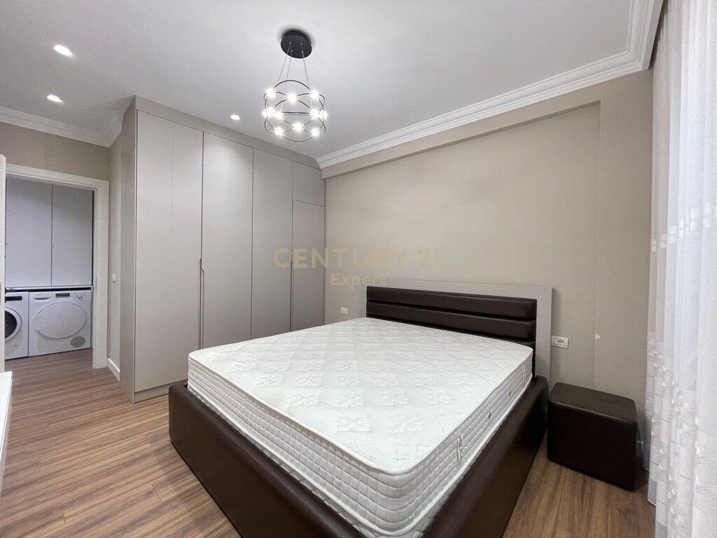 FOR RENT APARTMENT 3+1+2 – LAKE LAND RESIDENCE, FARKË