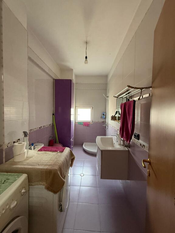 APARTAMENT 2+1 ME QERA TEK KODRA E DIELLIT