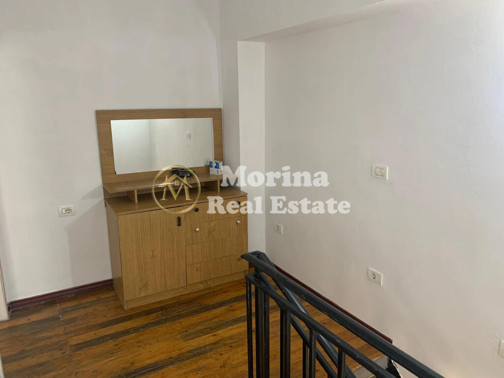 Affitto, Appartamento, Duplex, Scuola di Balletto, 400 euro/mese