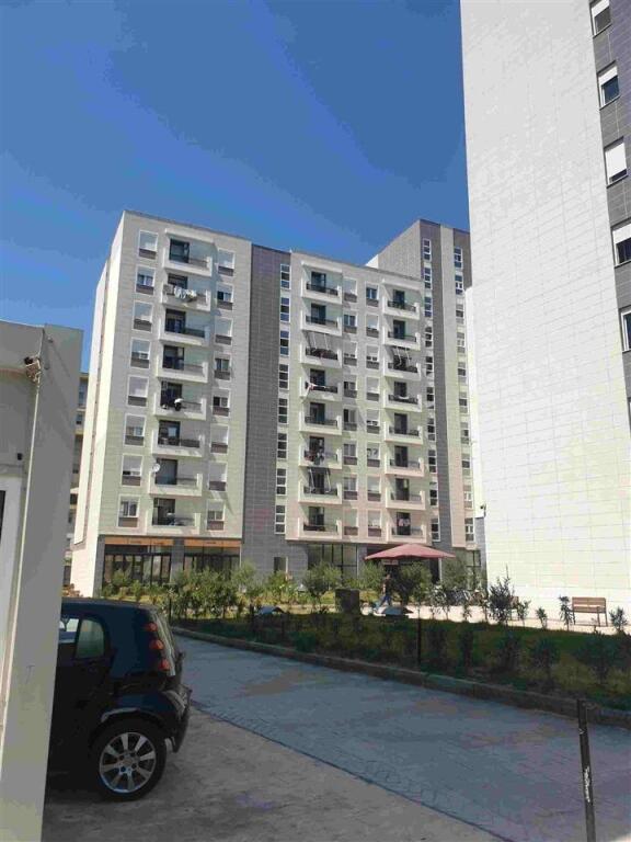 SHOP FOR RENT 25 M2 FORMER PARK 420 EURO