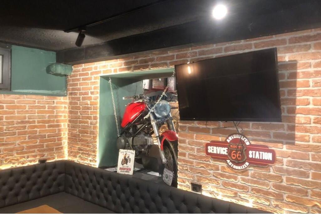 Shitet Ambient Bar-Kafe ne Bllok