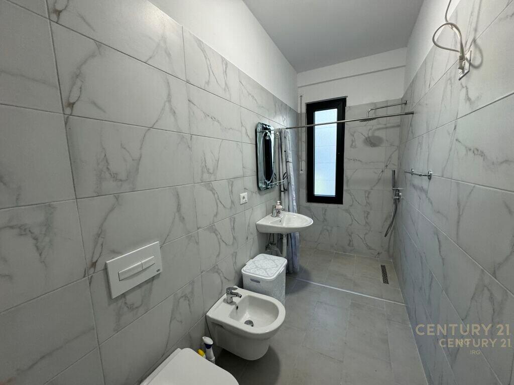 AFFITTASI APPARTAMENTO 2+1+2 A KODRA E DIELLIT !    IRG118772