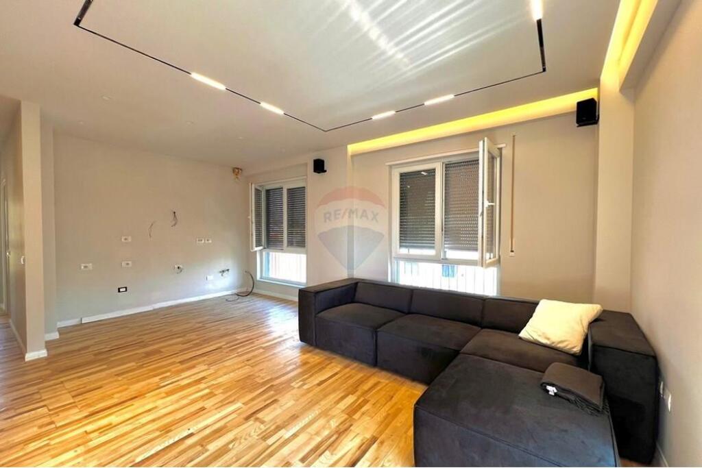 Apartment 2+1+2 for Sale in Myslym Shyr!