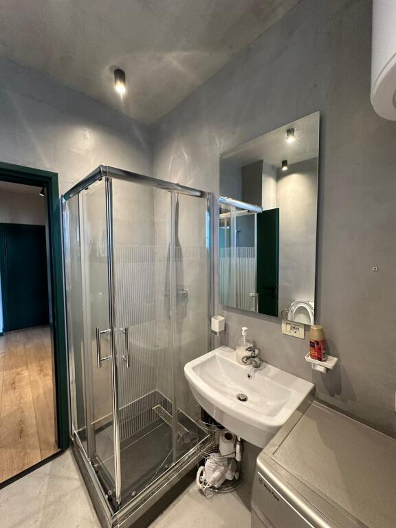 2+1 Fully Furnished Apartment for Rent – Zogu i Parë Boulevard
