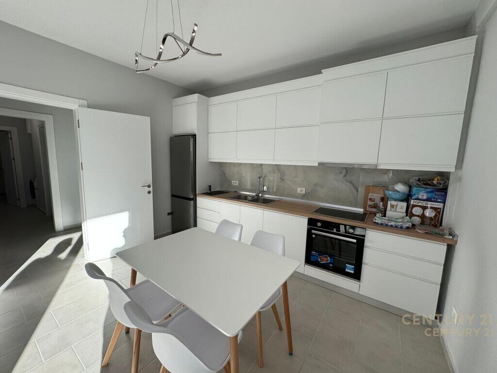 AFFITTASI APPARTAMENTO 2+1+2 A KODRA E DIELLIT !    IRG118772