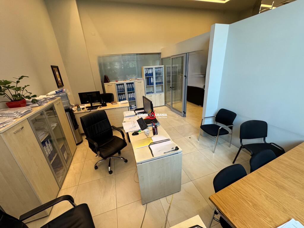 Office space for rent 1+1 55m² center, Barrikadave Street ID 42611329