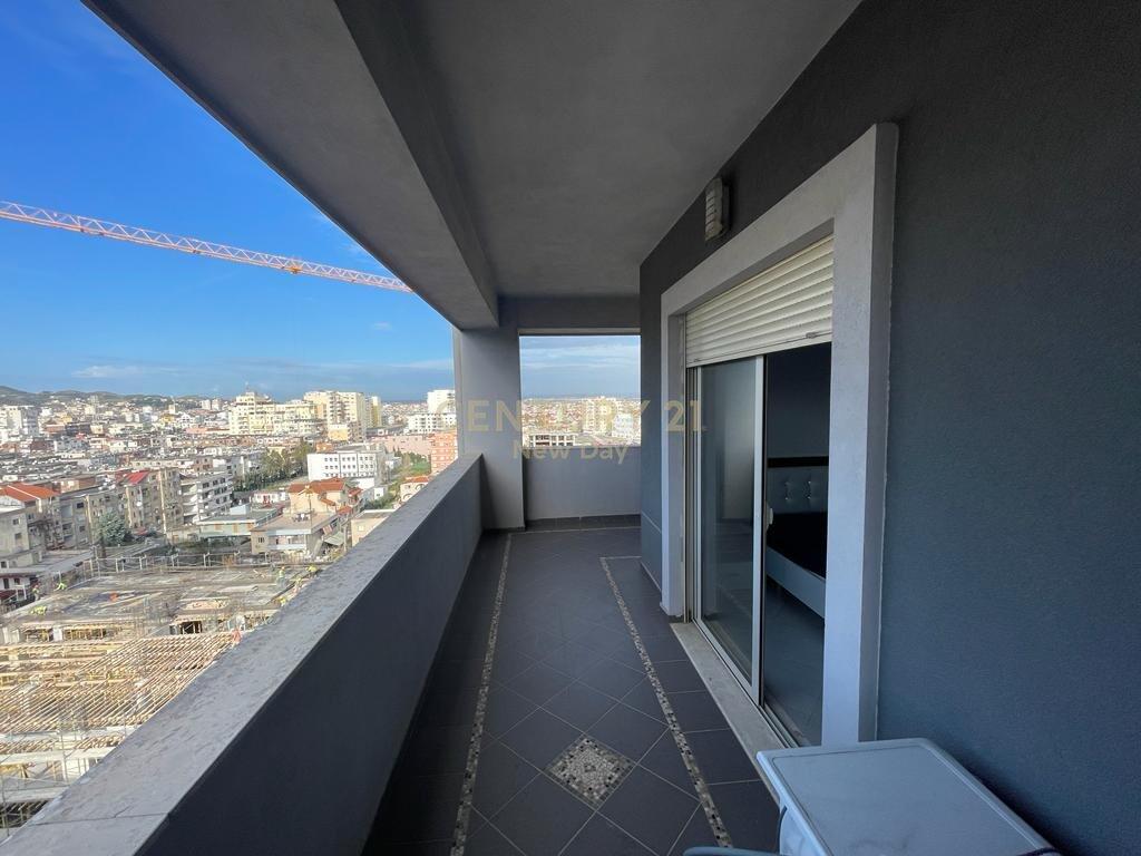 Jepet me qira apartament 2+1 te zona Ujesjellesit.