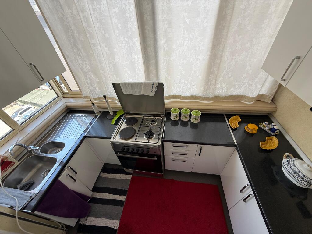 APARTAMENT 2+1 ME QERA TEK KODRA E DIELLIT