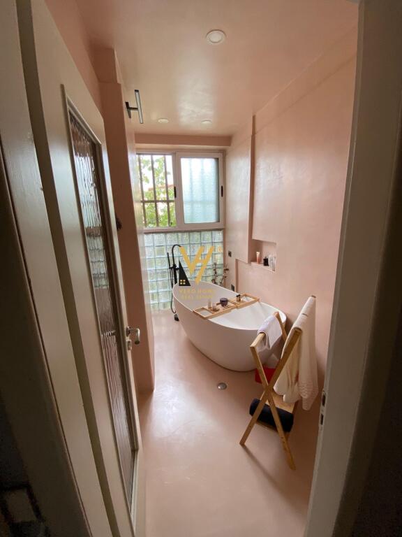 APARTMENT FOR SALE 2+1+2+BLK AT URA E TABAKVE, CENTER 300,000 EURO