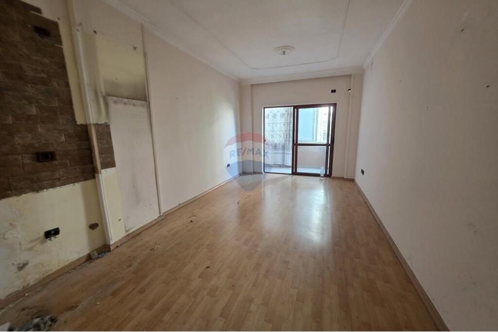 Shitet Apartament 3+1+2 pranë Lion Park!
