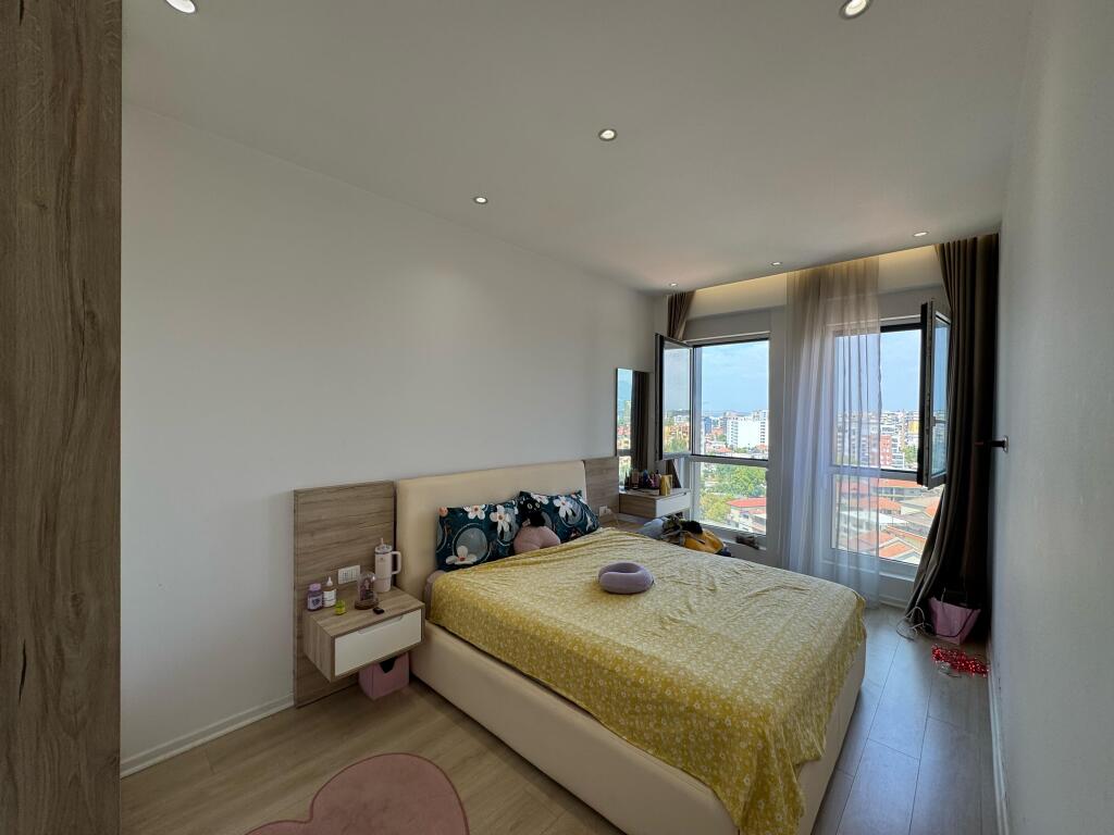 🏠 Appartamento 1+1 in affitto – Complesso Magnet, 21 Dhjetori, Tirana  💶 Prezzo dell'affitto: 550 € / mese