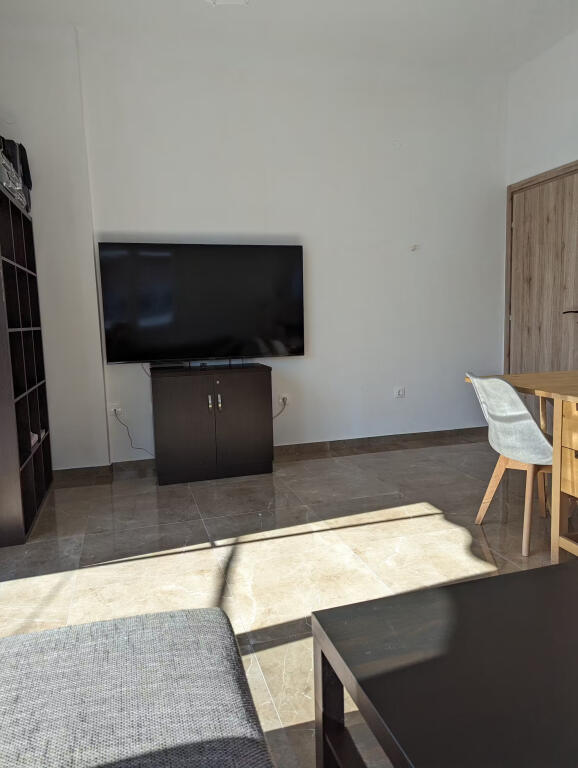 Apartament me qera 2+1 tek 5 Maji (ID B2201379) Tirane