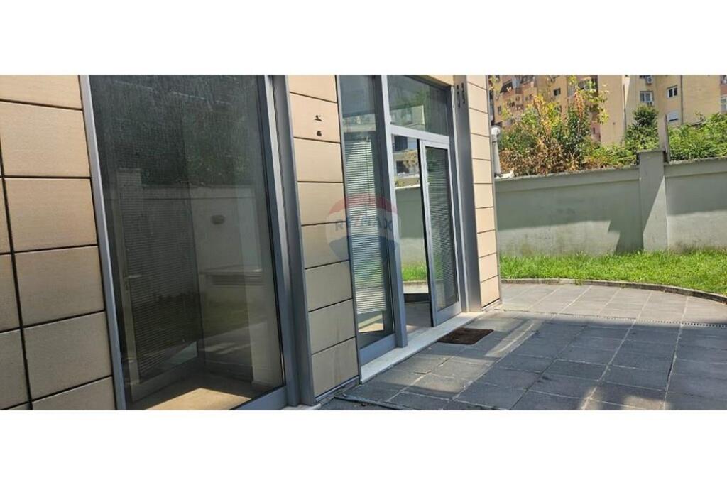Office for rent Ambassador 3 !