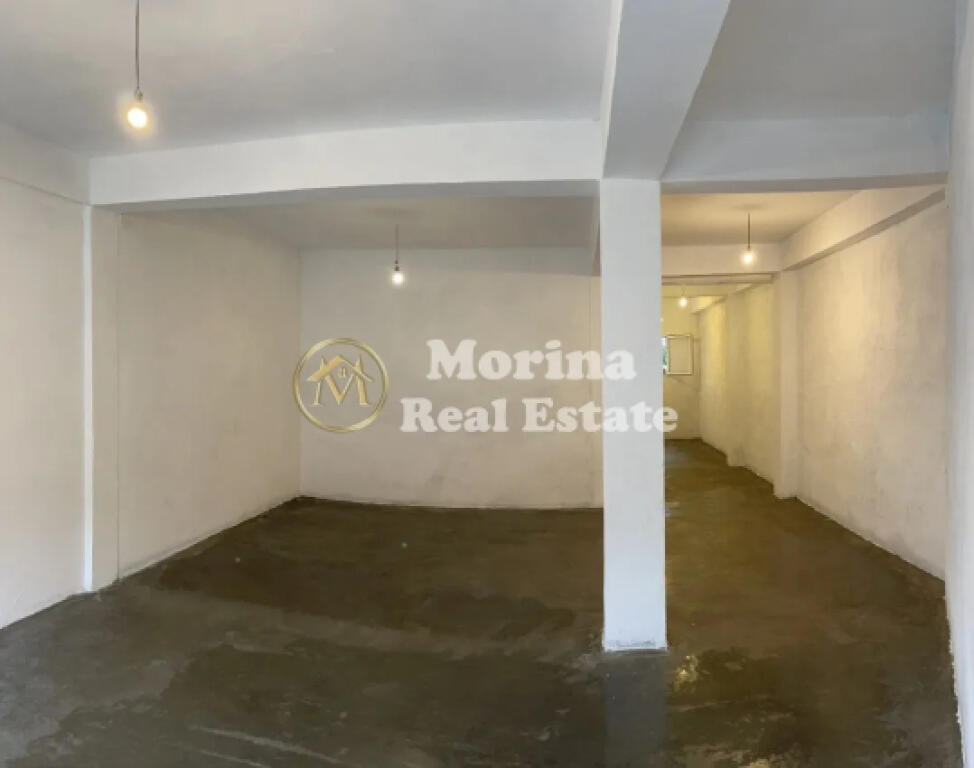 Affitto, Magazzino, Via Besa, 350 euro/mese