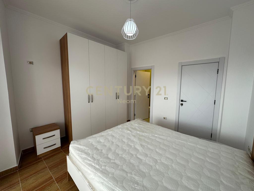 🔹 IN AFFITTO APPARTAMENTO 3+1+2 A XHAMLLIK – CON POSTO AUTO INCLUSO! 🔹