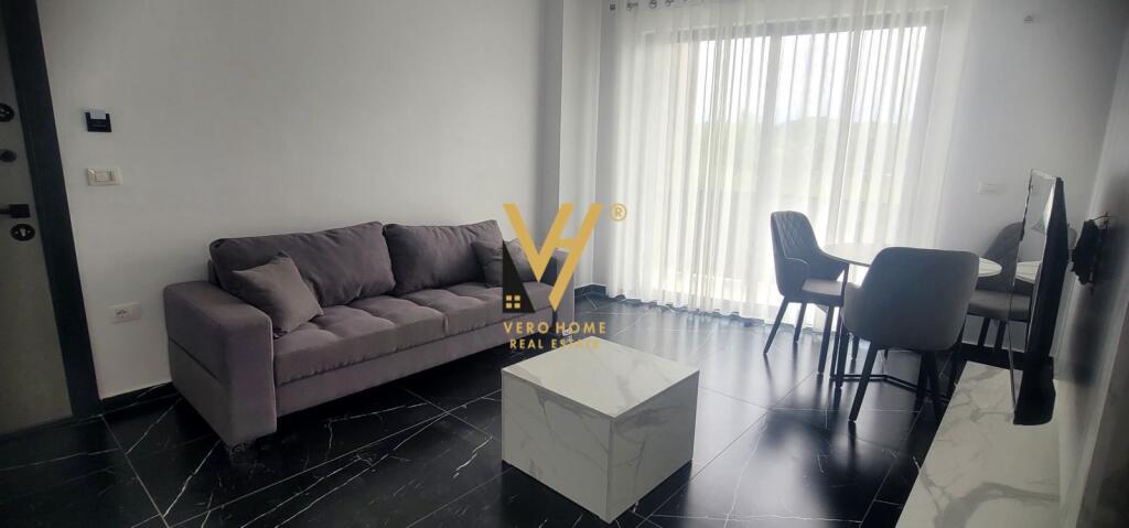 SHITET APARTAMENT 1+1 NE PLAZHIN E DURRSIT