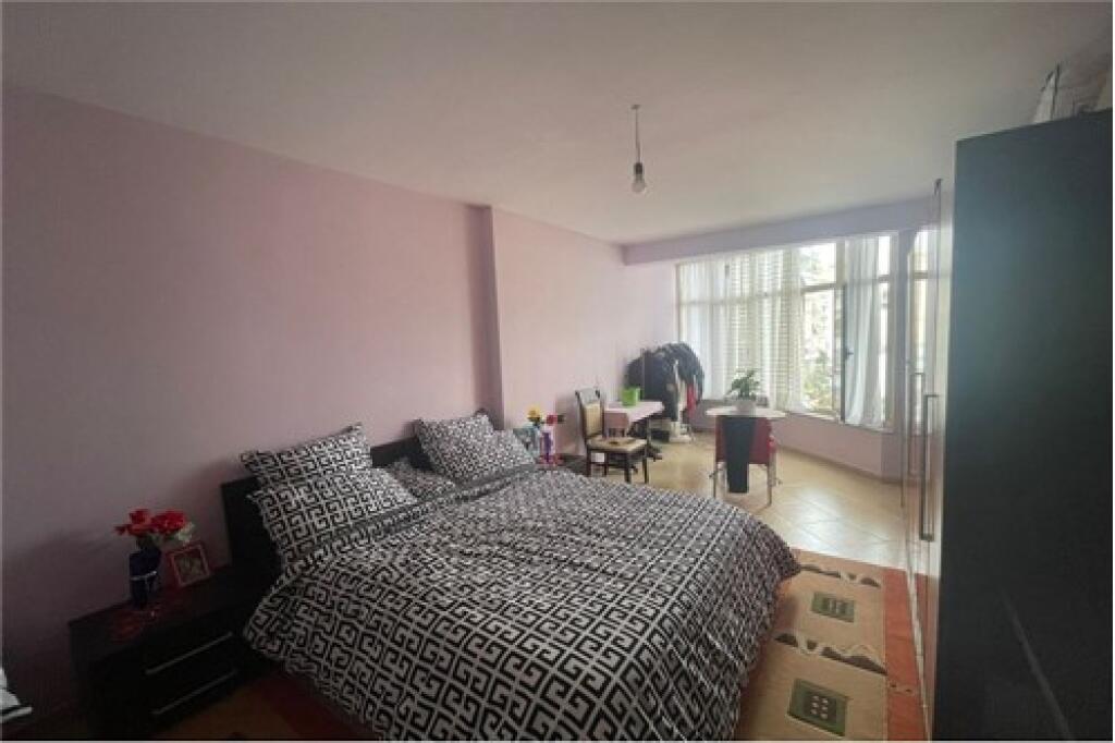 Apartment 2+1 for sale in the Astir area is offered.