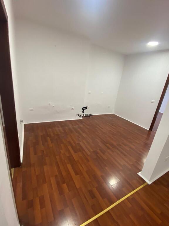 OFFICE FOR RENT 120 M2 BLLOKU 1400 EURO