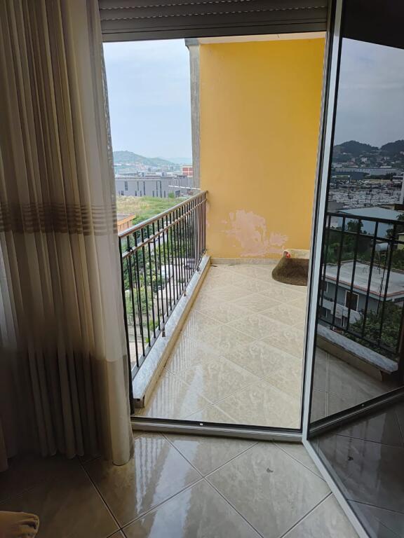 🏠 Appartamento arredato 1+1 in affitto – 34.000 Lek/mese 📍 Sotto la curva di Kamza, Via Eltion Frroku