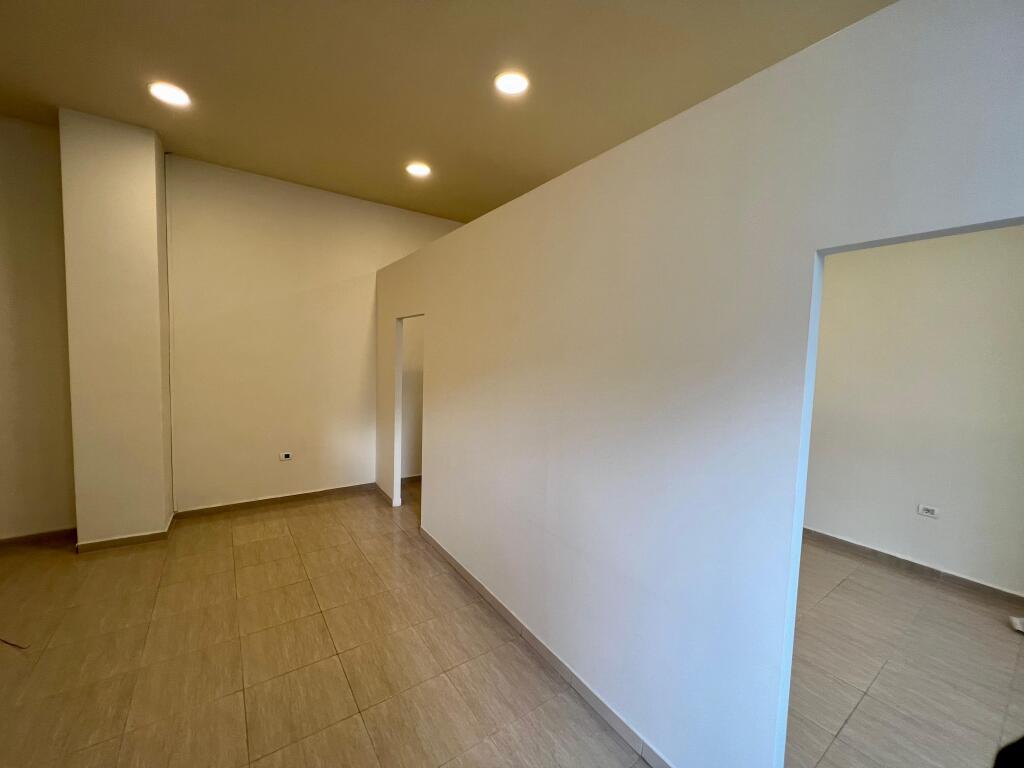 📣 QERA Ambient Biznesi 📍 Prane Ish Ekspozites  💶 Cmimi 550 Euro Neto