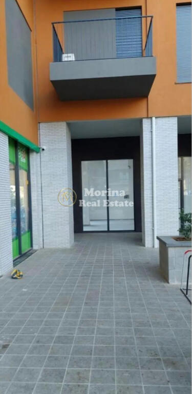 Qera, Ambjent Biznesi,Rruga  Sadik Petrela 1000 euro/muaj