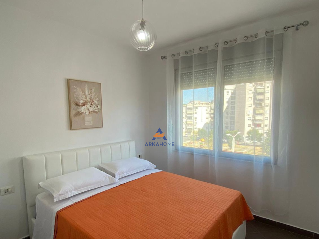 SHITET APARTAMENT 2+1+2BALLKONE "TE ZOGU I ZI, RING CENTER " 240.000 EURO.