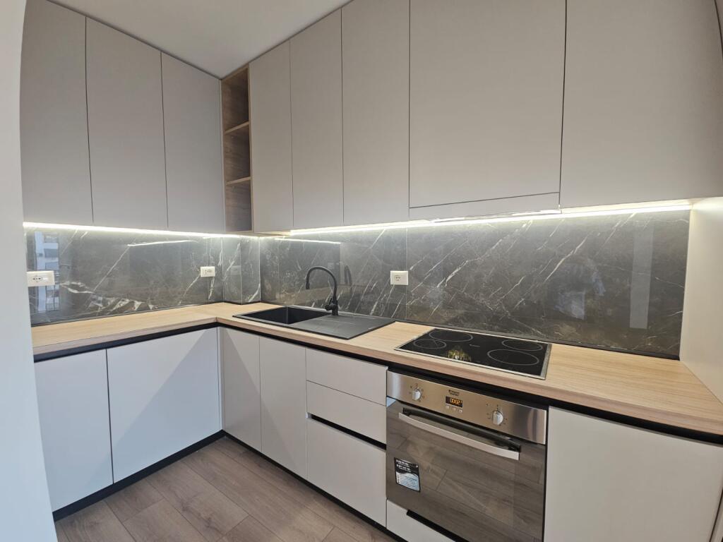 Appartamento 2+1 in vendita ad Astir