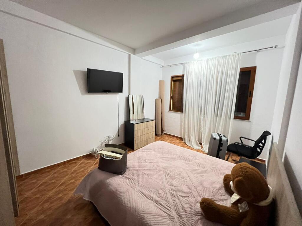 VILLA FOR RENT 500 M2 ALI DEMI 1,500 EURO