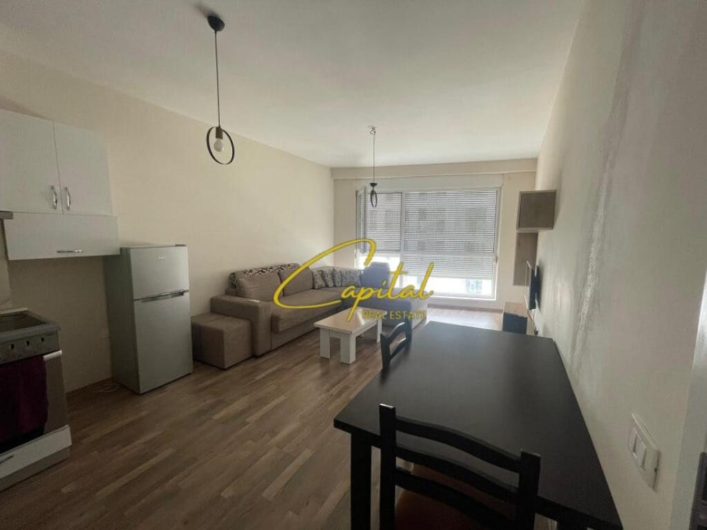 VENDESI APPARTAMENTO 1+1 VIA SIRI KODRA 110.000 EURO