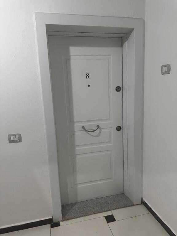 Jepet me qera Apartamenti 2+1+1, prane Vila L 2, Astir