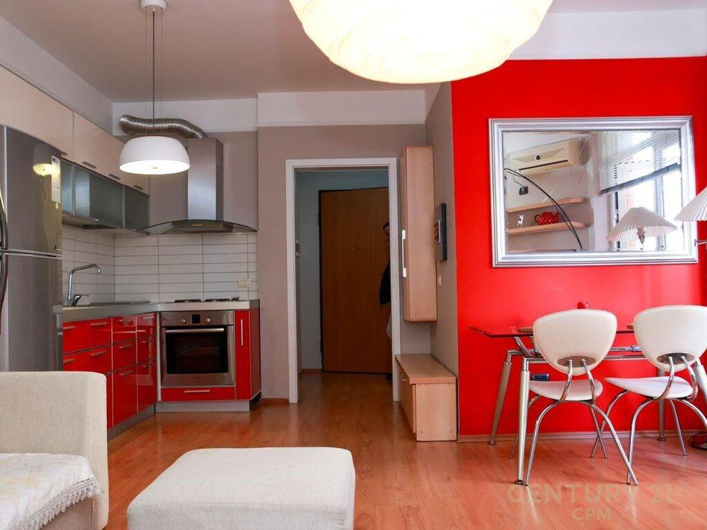 🏙 Appartamento moderno 1+1 in affitto – Zona 9-Katëshët, a soli 300 m da Piazza Skanderbeg