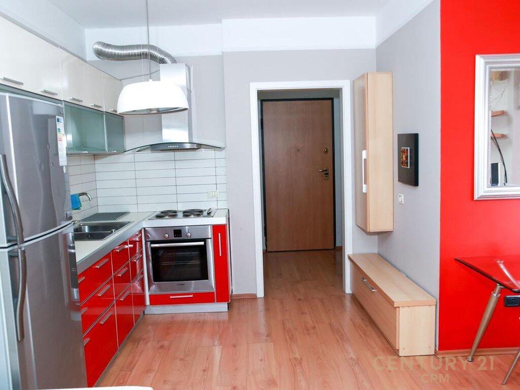 🏙 Appartamento moderno 1+1 in affitto – Zona 9-Katëshët, a soli 300 m da Piazza Skanderbeg