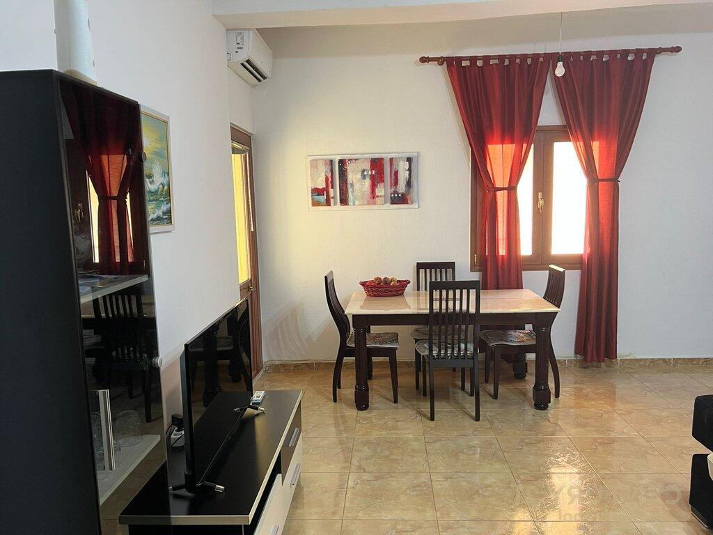 Affittasi appartamento 2+1+posto auto nella zona del 21 Dicembre! 550 € /Mese