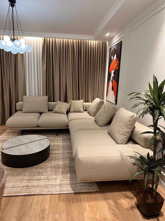 KOMUNA E PARISIT, JAPIM APARTAMENT 2+1+2+P.PARKIMI