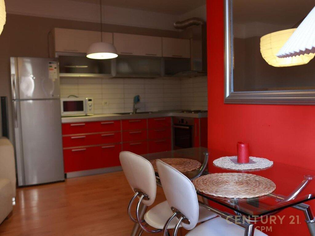 🏙 Appartamento moderno 1+1 in affitto – Zona 9-Katëshët, a soli 300 m da Piazza Skanderbeg