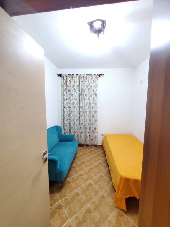 Affittasi Appartamento 2+1+1 Balcone