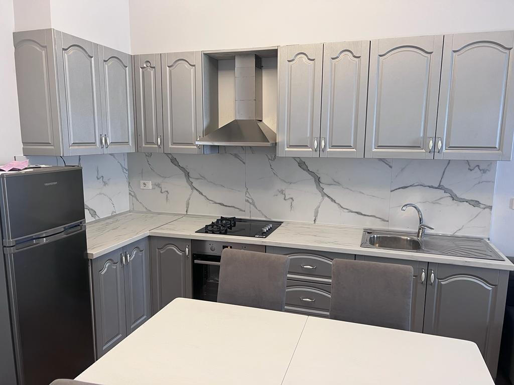Appartamento in affitto 2+1 a Fresku (ID B2201401) Tirana.