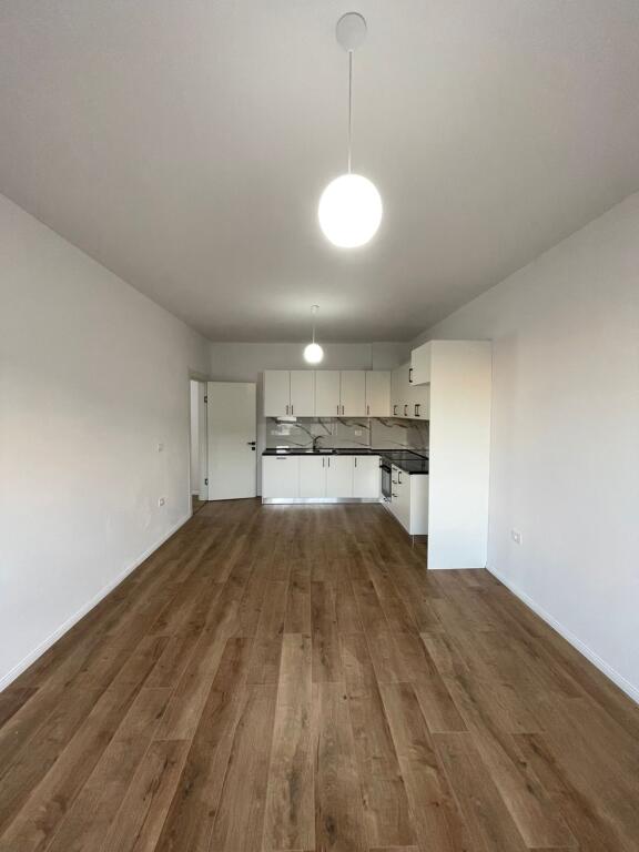 Jepet me qira apartament 2+1 në Kamëz