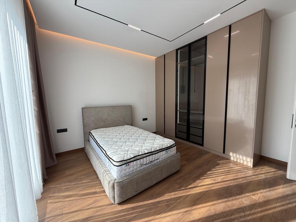 VILLA FOR RENT - DRY LAKE