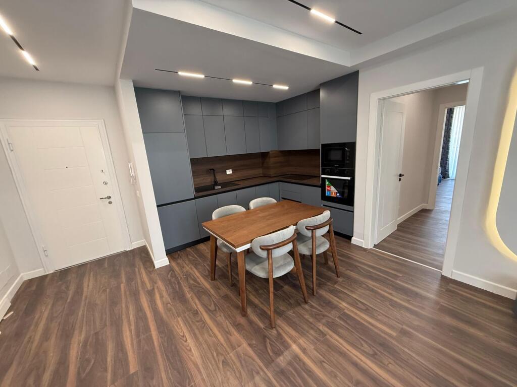 📢 Rent Apartment 2+1+2 🛁 📍 Aviation Field Tirana 💶 Price: 1,000€/month