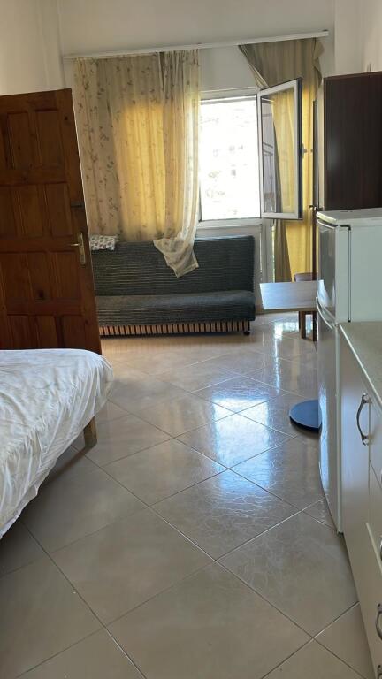 GARSIONERE 25000 LEKE. VICINO ALL'AMBASCIATA RUMENA