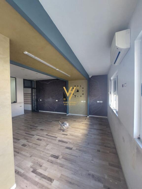 OFFICE 110 M2 FOR RENT AT WILLSON SQUARE 1,400 EURO